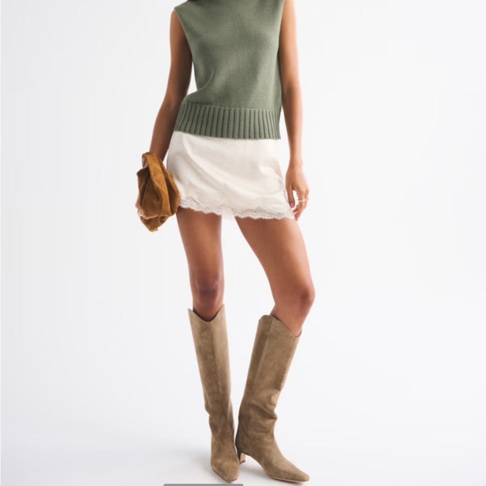 BESTSELLER
100% Cotton

Mockneck Sweater Shell Top